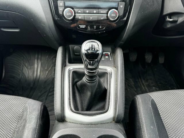 Nissan Qashqai 1.2L Tekna Black #21