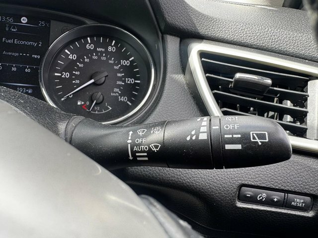 Nissan Qashqai 1.2L Tekna Black #19