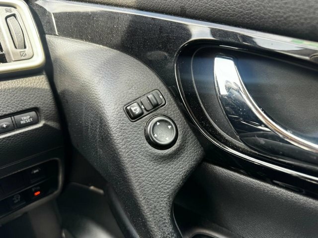 Nissan Qashqai 1.2L Tekna Black #28