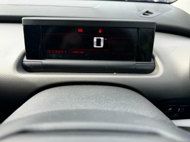 Citroen C4 Cactus Bluehdi Ripcurl Red #33