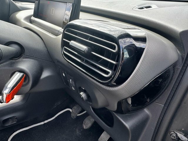 Citroen C4 Cactus Bluehdi Ripcurl Red #30