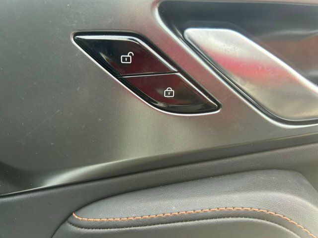 MG HS 1.5 T-gdi 16.6Kwh Trophy Euro 6 Ss White #26