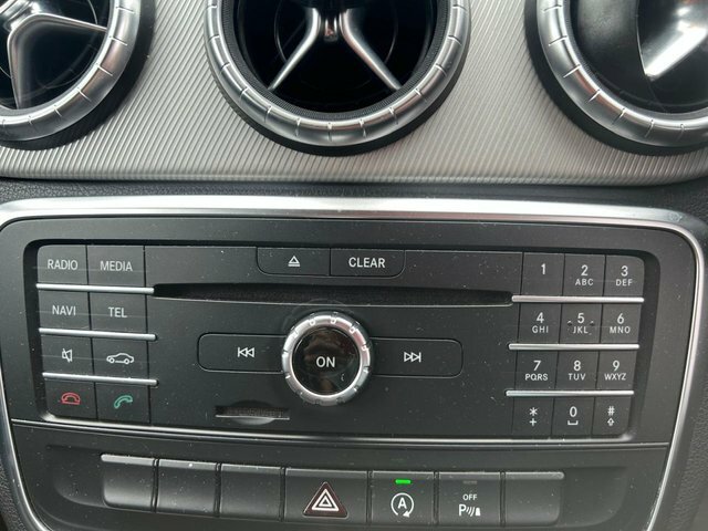 Mercedes-Benz CLA Class Cla200 Cdi Sport Silver #25