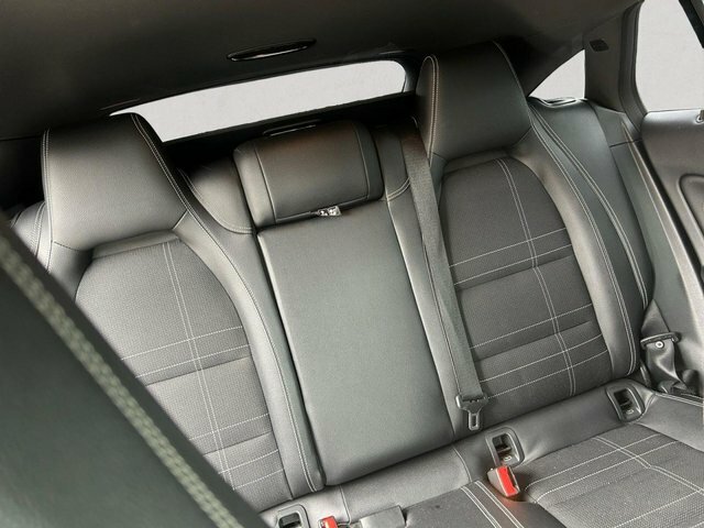 Mercedes-Benz CLA Class Cla200 Cdi Sport Silver #26