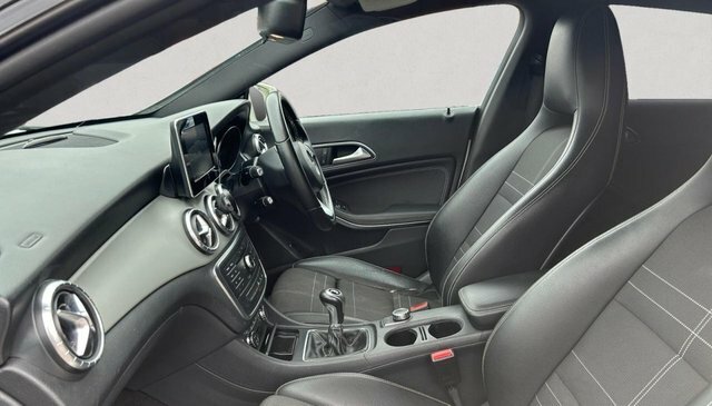 Mercedes-Benz CLA Class Cla200 Cdi Sport Silver #10