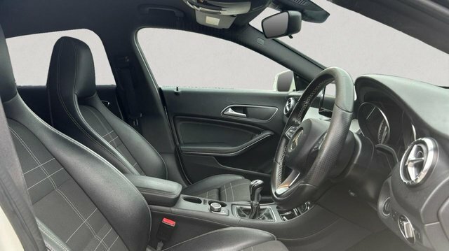 Mercedes-Benz CLA Class Cla200 Cdi Sport Silver #9
