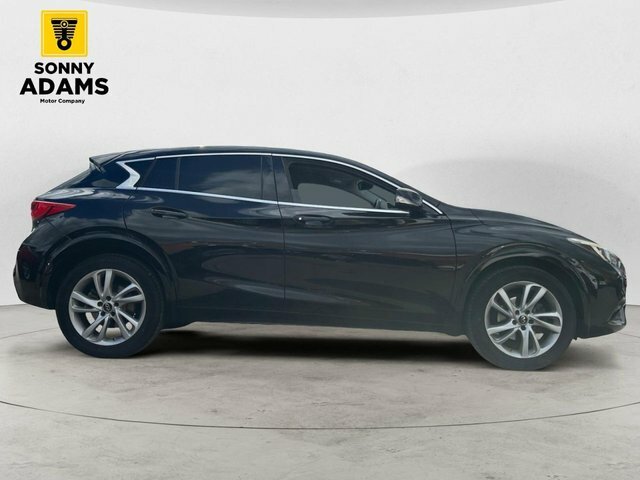 Infiniti Q30 D Premium Brown #2