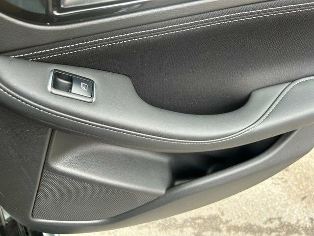 Infiniti Q30 D Premium Brown #30