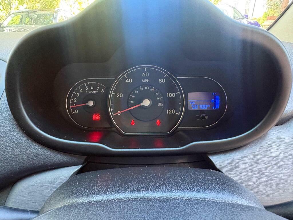 Hyundai I10 1.2 Active Euro 5 Silver #36