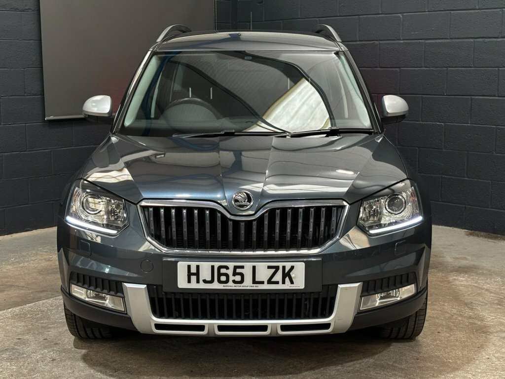 Skoda Yeti Hatchback Elegance White #17