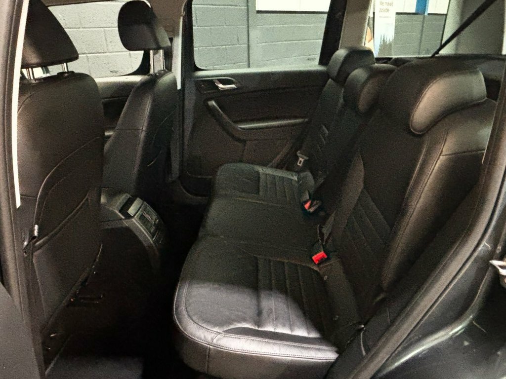 Skoda Yeti Hatchback Elegance White #23