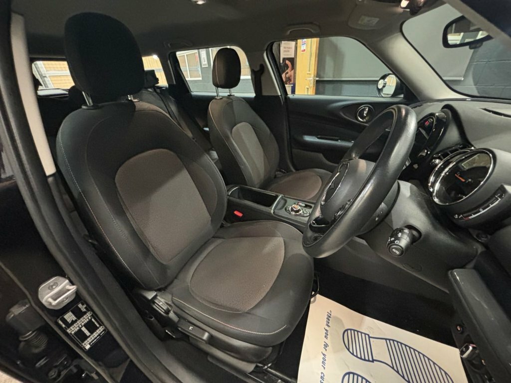 Mini Clubman Cooper Classic White #24