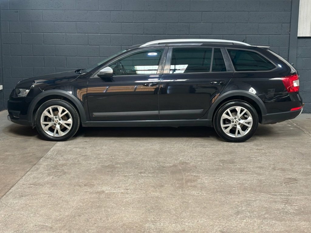Skoda Octavia 2L Scout Black #5