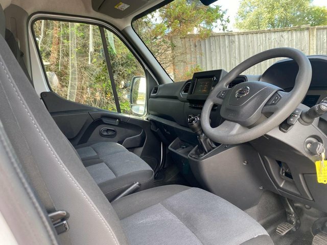 Nissan InterStar Interstar Acenta Dci White #17