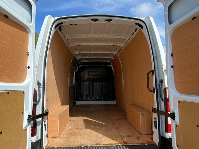 Nissan InterStar Interstar Acenta Dci White #8