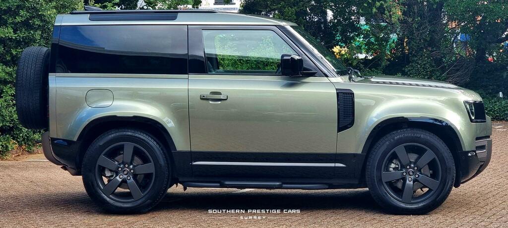 Land Rover Defender 90 X-dynamic Hse Green #2