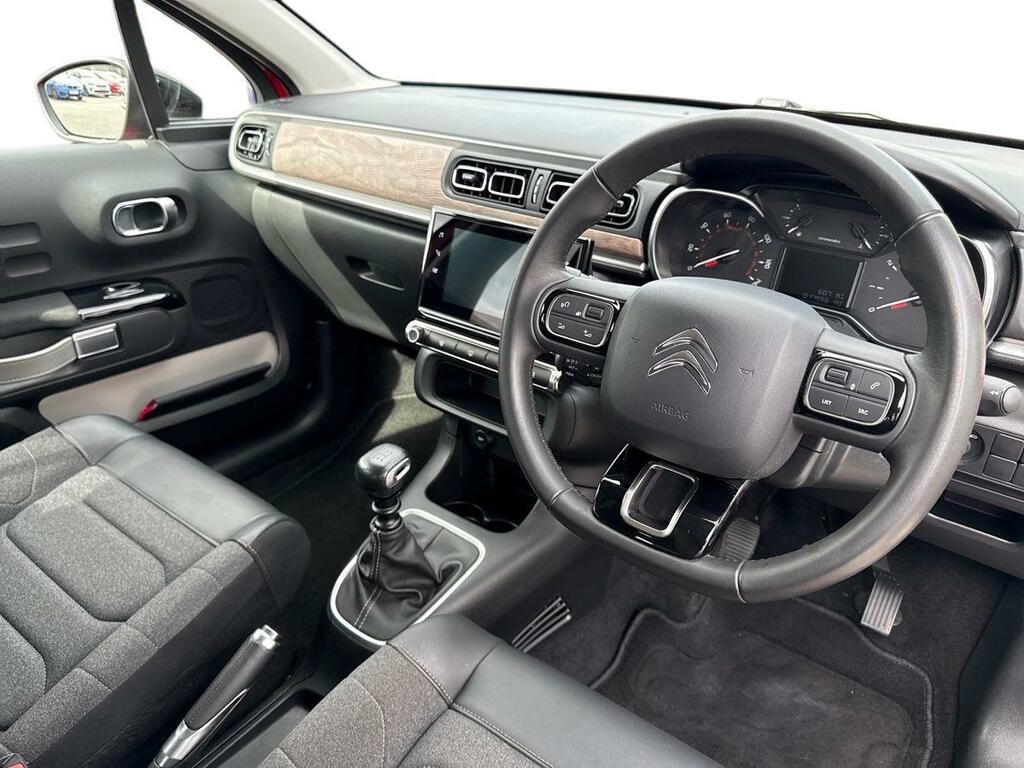 Citroen C3 1.2 Puretech 110 Shine Plus VU72XOX Red #3