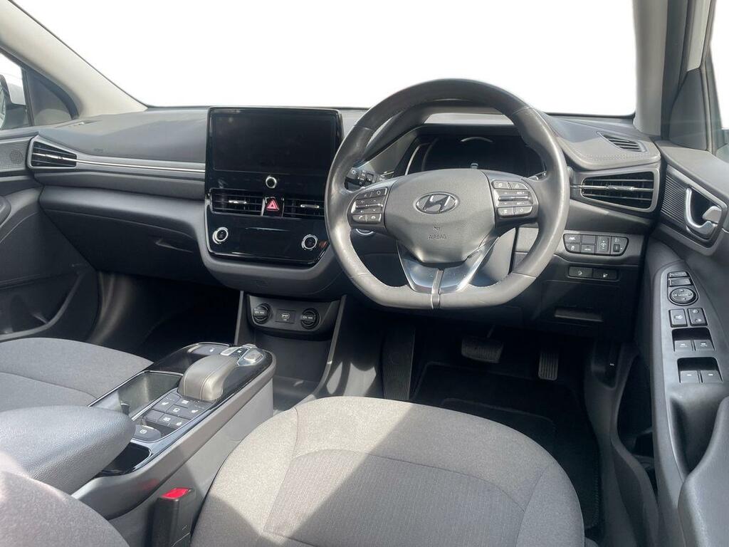 Hyundai Ioniq 100Kw Premium 38Kwh White #3