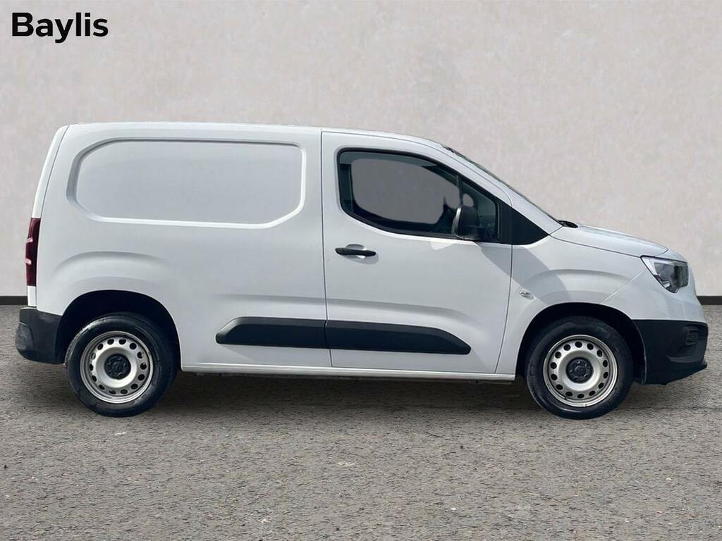 Vauxhall Combo L1 2300 1.5 Turbo D 100Ps H1 Prime White #2