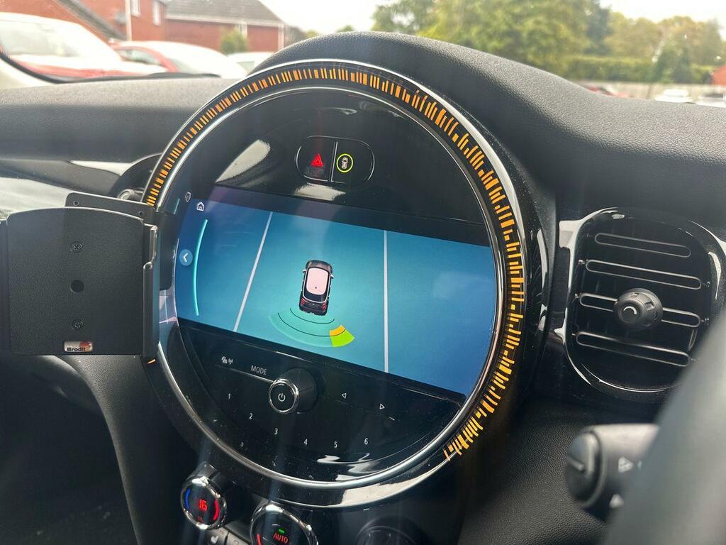 Mini Hatch 1.5 Cooper Sport Steptronic Euro 6 Ss Red #19