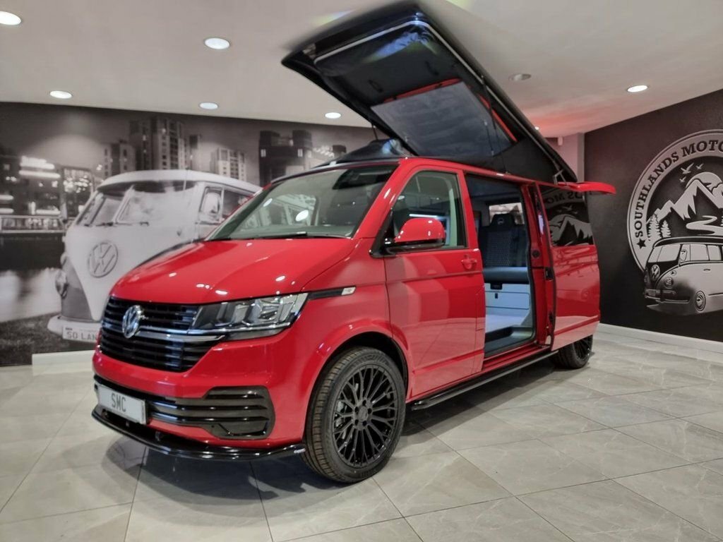 Volkswagen Transporter 2L Startline Red