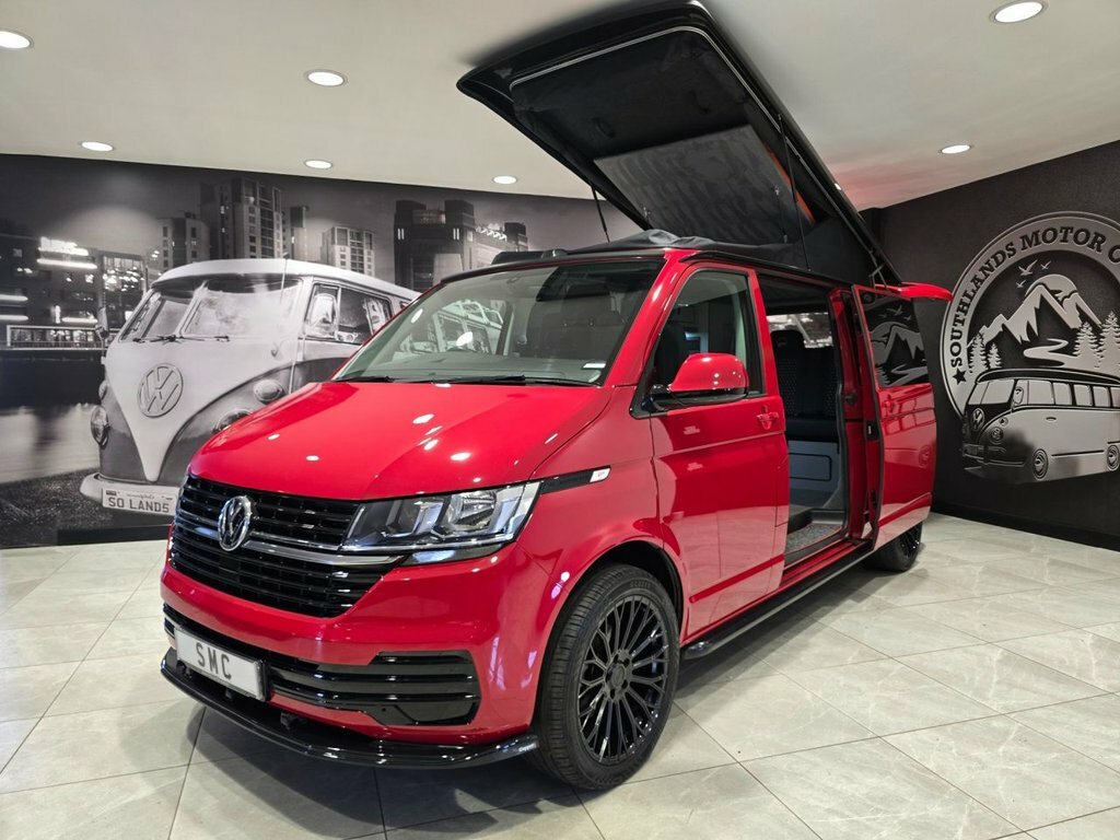 Volkswagen Transporter 2L Startline Red