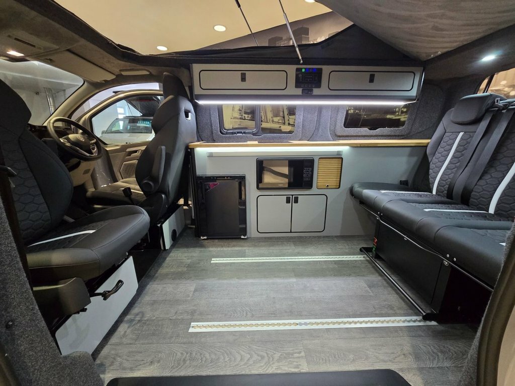 Volkswagen Transporter 2L Commerce Pro DC26UJU Grey #4