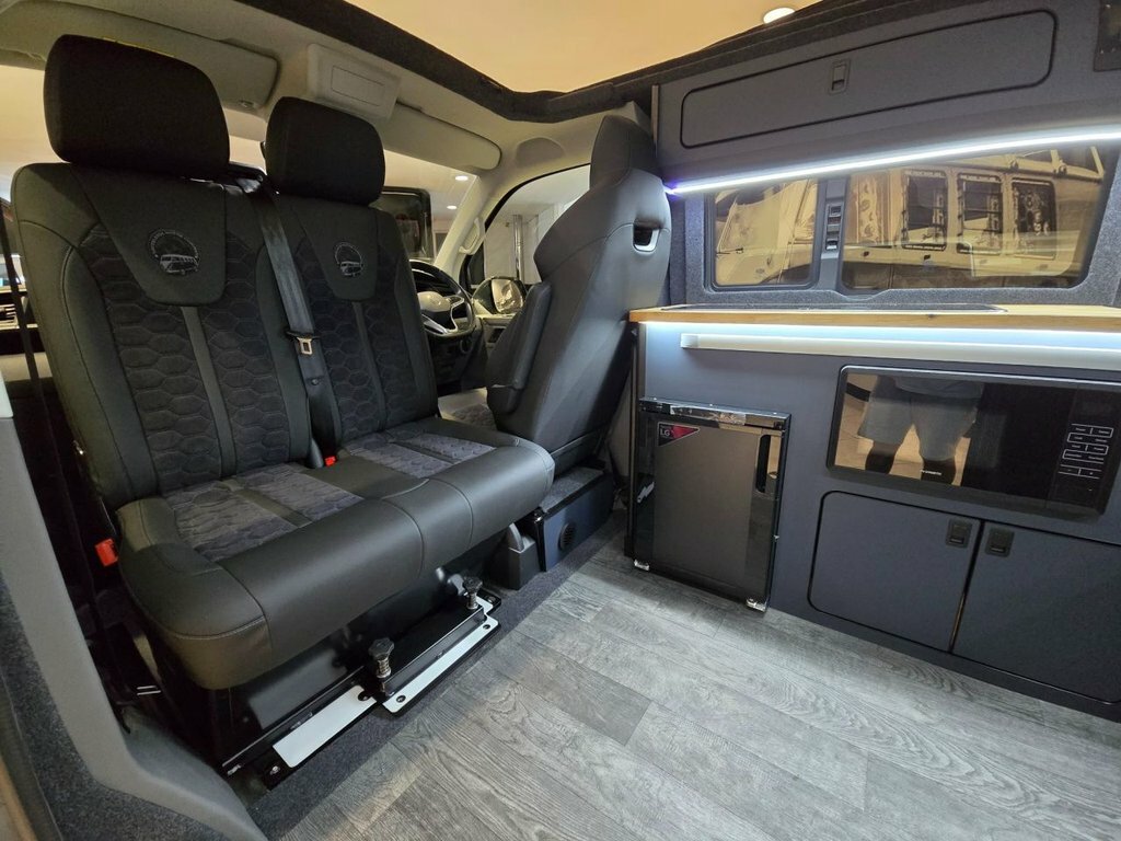 Volkswagen Transporter 2L Highline Grey #6