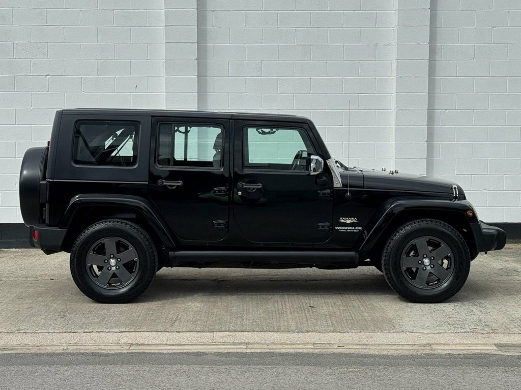 Jeep Wrangler 2.8L Sahara Black #3