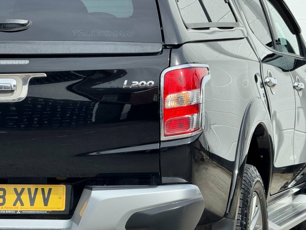 Mitsubishi L200 Di-d Dc Warrior White #30
