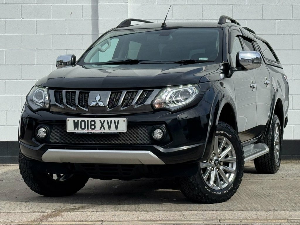 Mitsubishi L200 Di-d Dc Warrior White #18