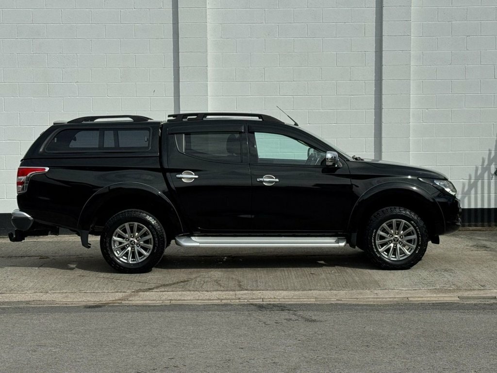 Mitsubishi L200 Di-d Dc Warrior White #13