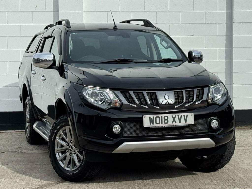 Mitsubishi L200 Di-d Dc Warrior White #29