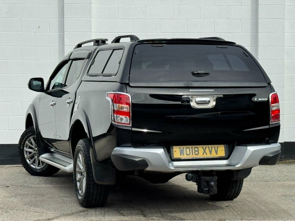 Mitsubishi L200 Di-d Dc Warrior White #9