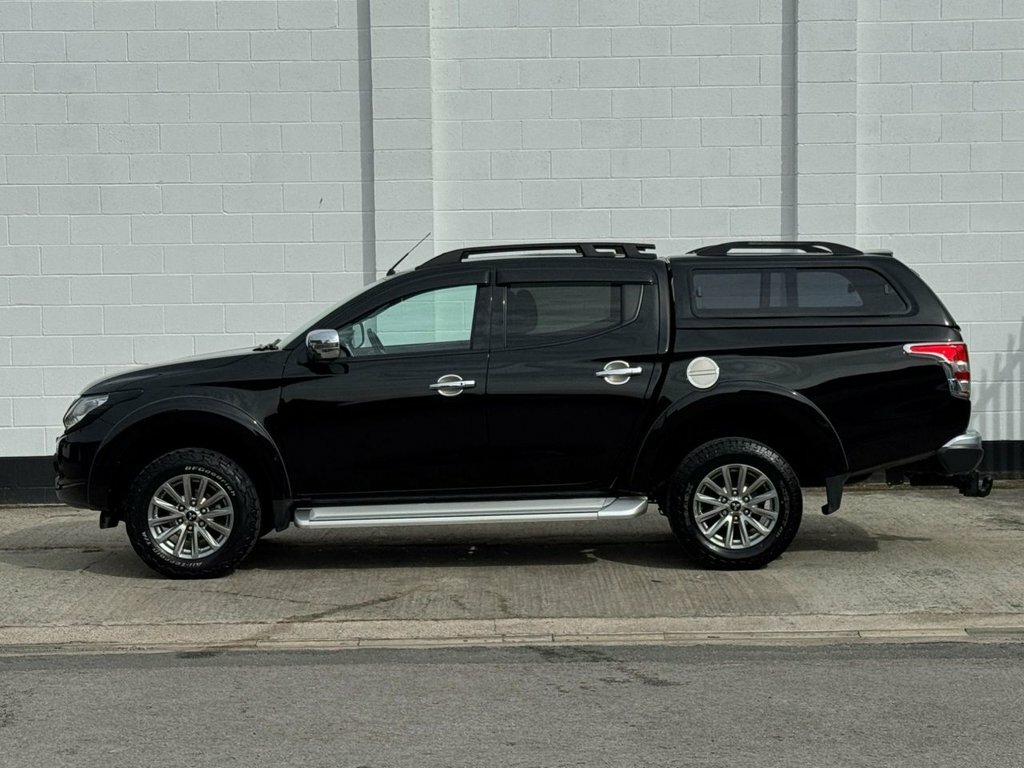 Mitsubishi L200 2.4L Dc Barbarian Black #6