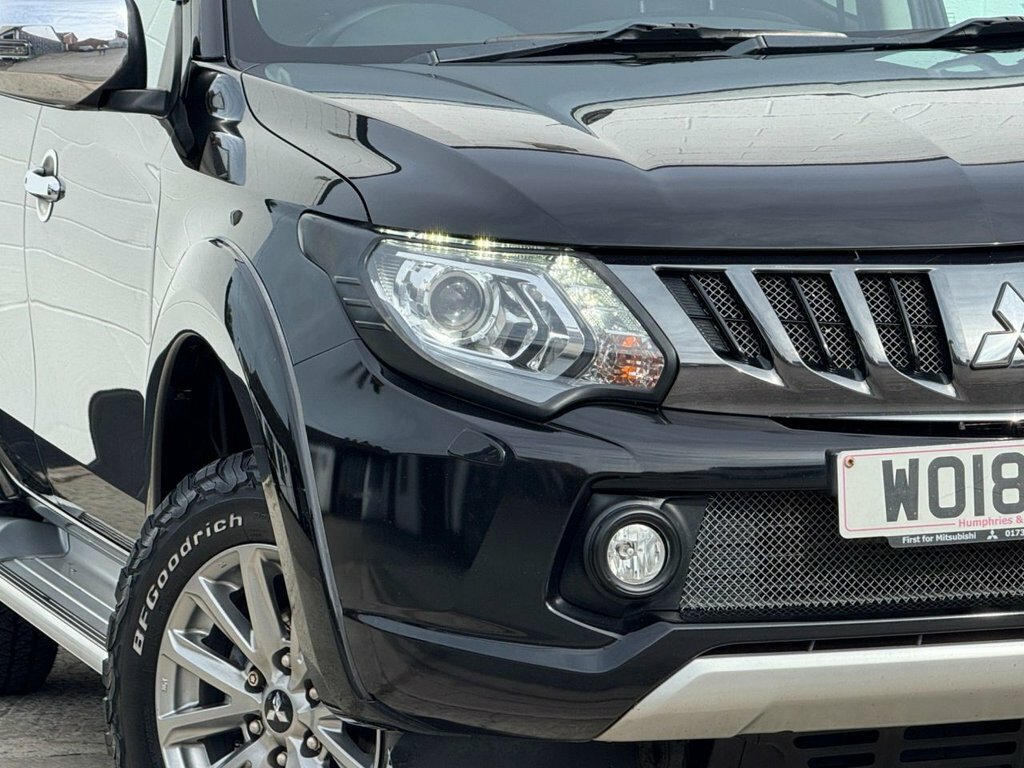 Mitsubishi L200 Di-d Dc Warrior White #16