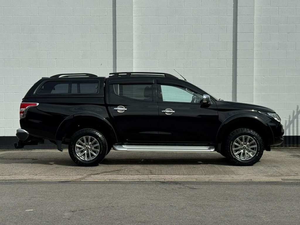 Mitsubishi L200 2.4L Dc Barbarian Black #3