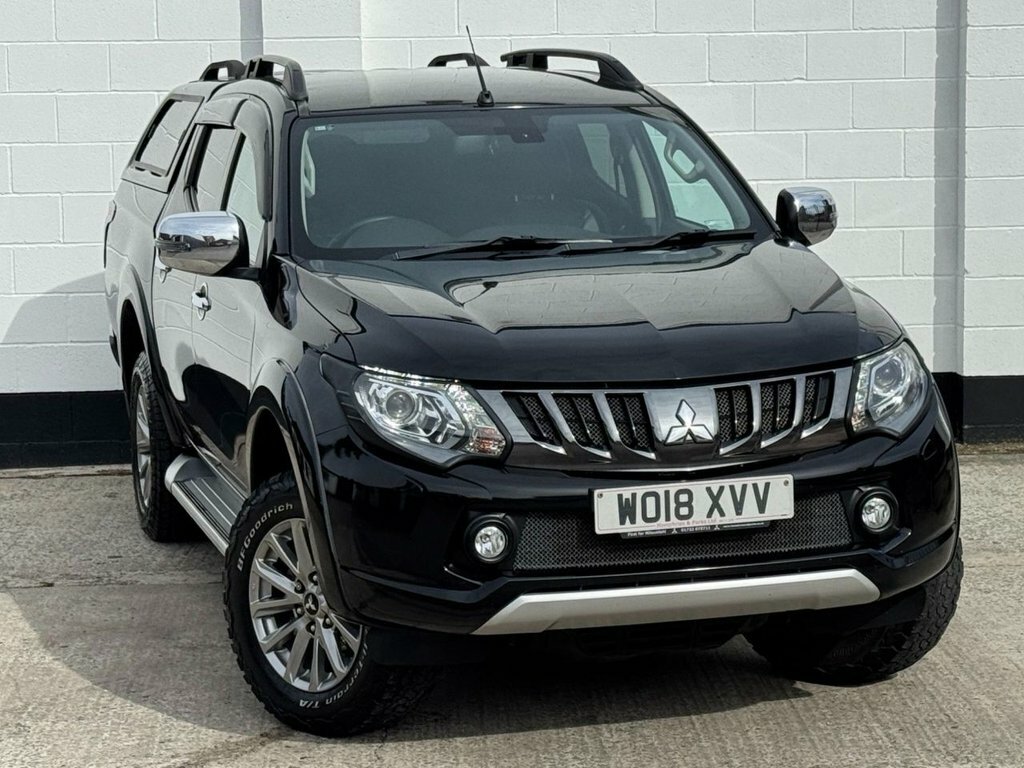 Mitsubishi L200 Di-d Dc Warrior White #20