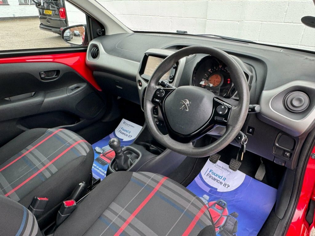 Peugeot 108 Active Red #34