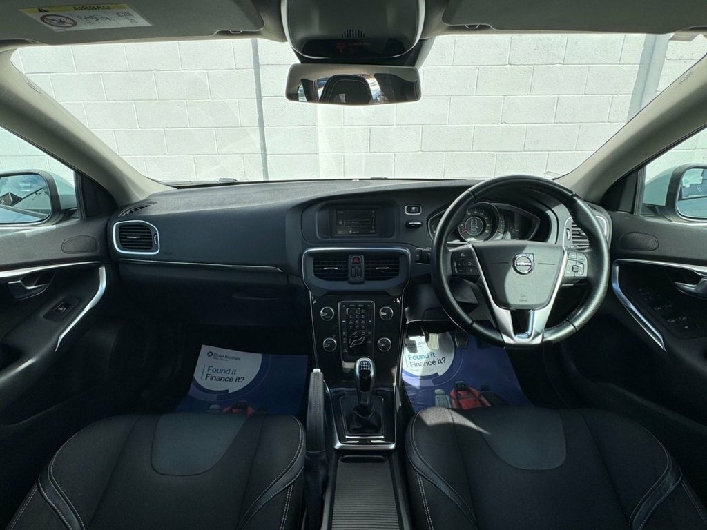 Volvo V40 2L Momentum Blue #2
