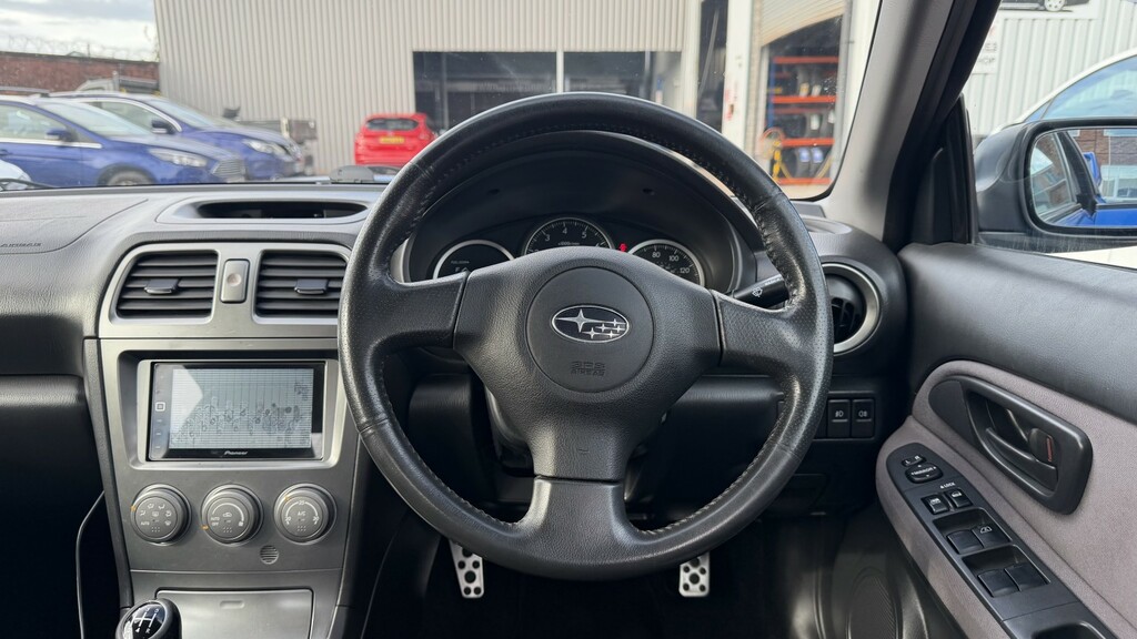 Subaru Impreza Hatchback 2.5 Grey #27