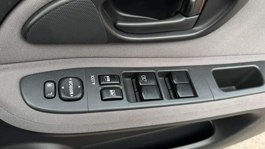 Subaru Impreza Hatchback 2.5 Grey #31
