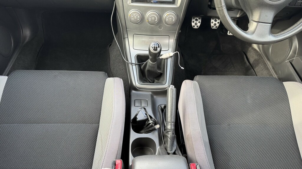 Subaru Impreza Hatchback 2.5 Grey #26