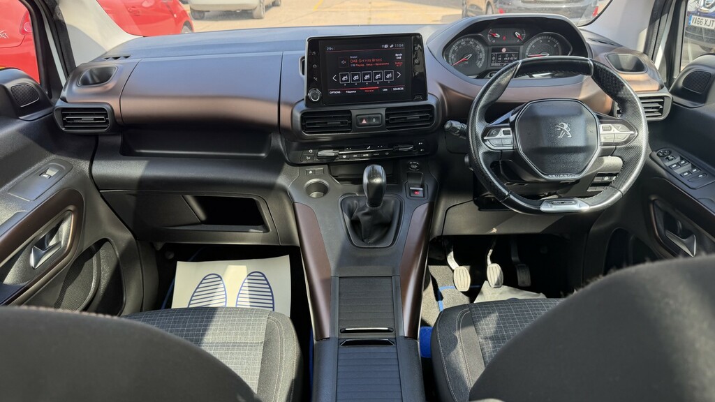 Peugeot Rifter Mpv 1.5 Bluehdi Gt Line 201919 White #3