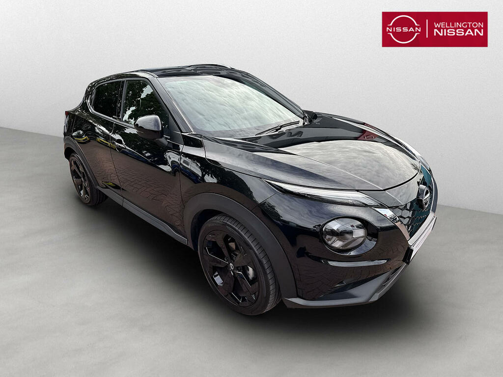 Nissan Juke 1.6 Hybrid Tekna Black #2