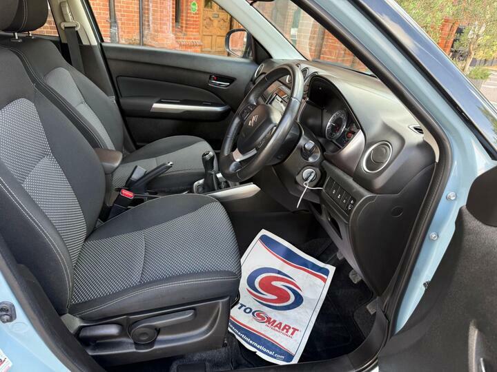 Suzuki Vitara Sz-t Grey #35