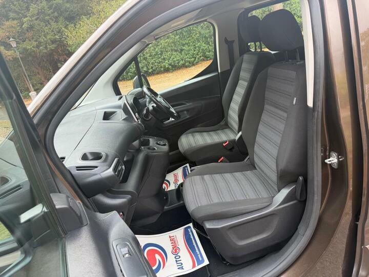 Vauxhall Combo Life Mpv Blue #7