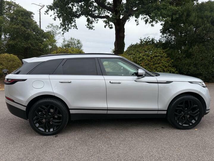 Land Rover Range Rover Velar R-dynamic Black #7