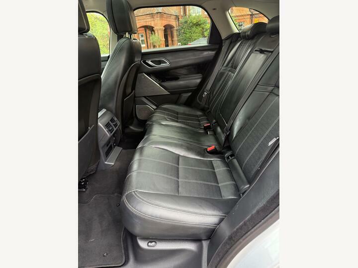 Land Rover Range Rover Velar R-dynamic Black #48