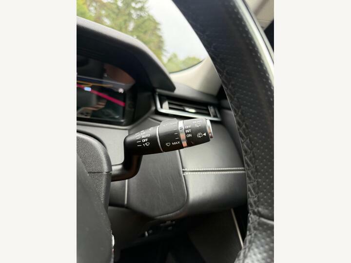 Land Rover Range Rover Velar R-dynamic Black #63